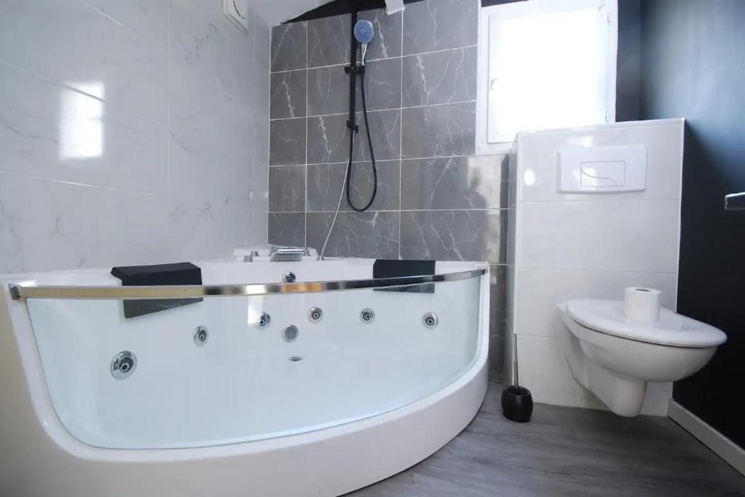 Jacuzzi Terrasse Centre Narbonneアパートメント エクステリア 写真